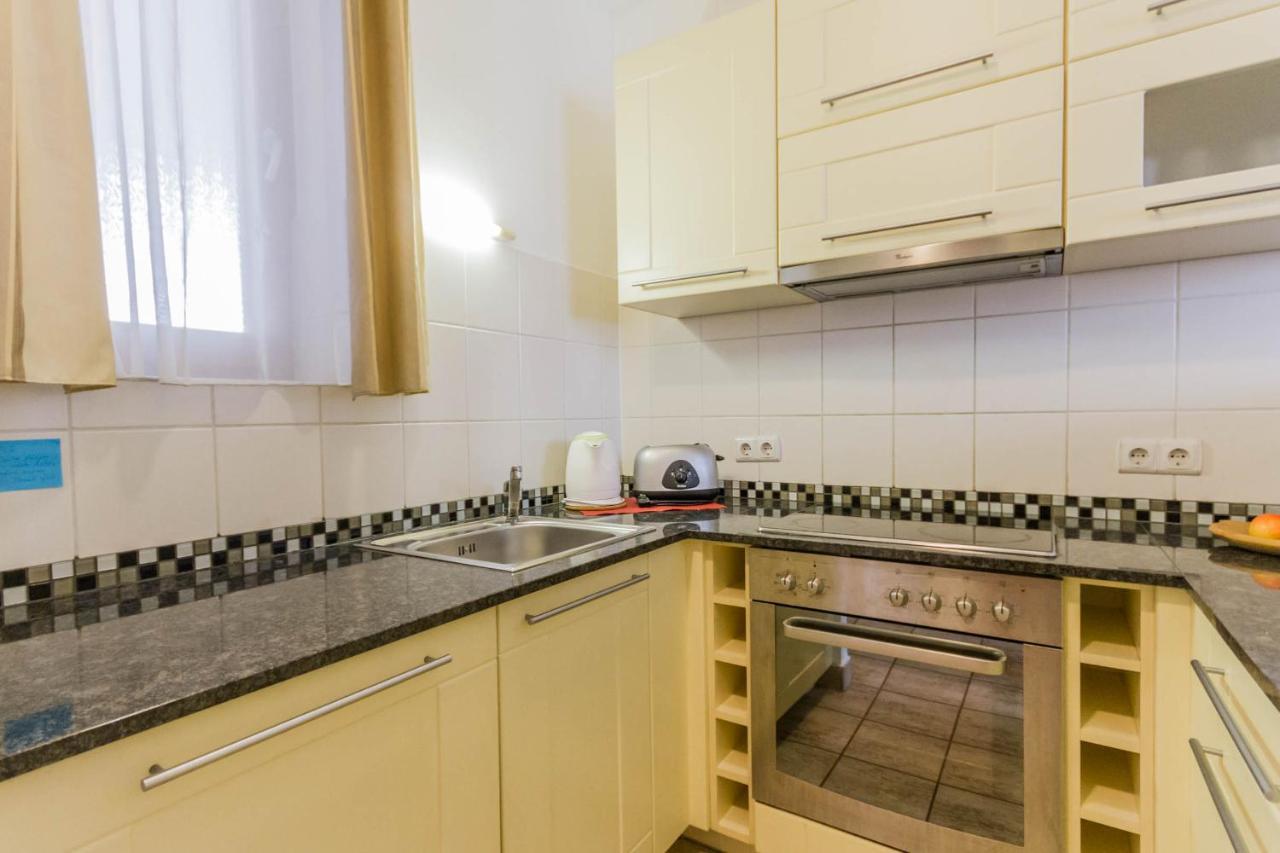 Lovag Charming Apartment In The Center-Ac Budapest Exteriör bild