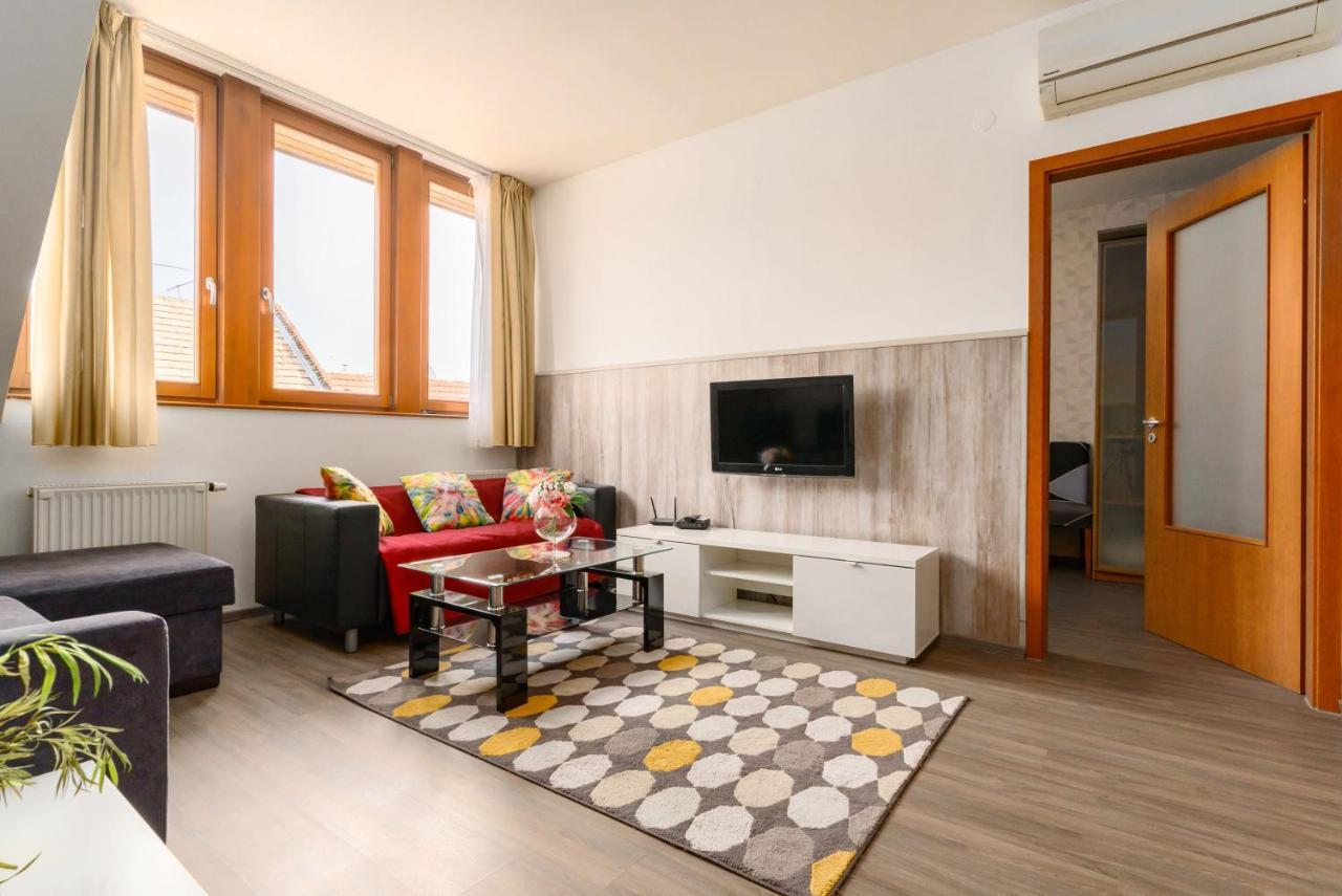 Lovag Charming Apartment In The Center-Ac Budapest Exteriör bild